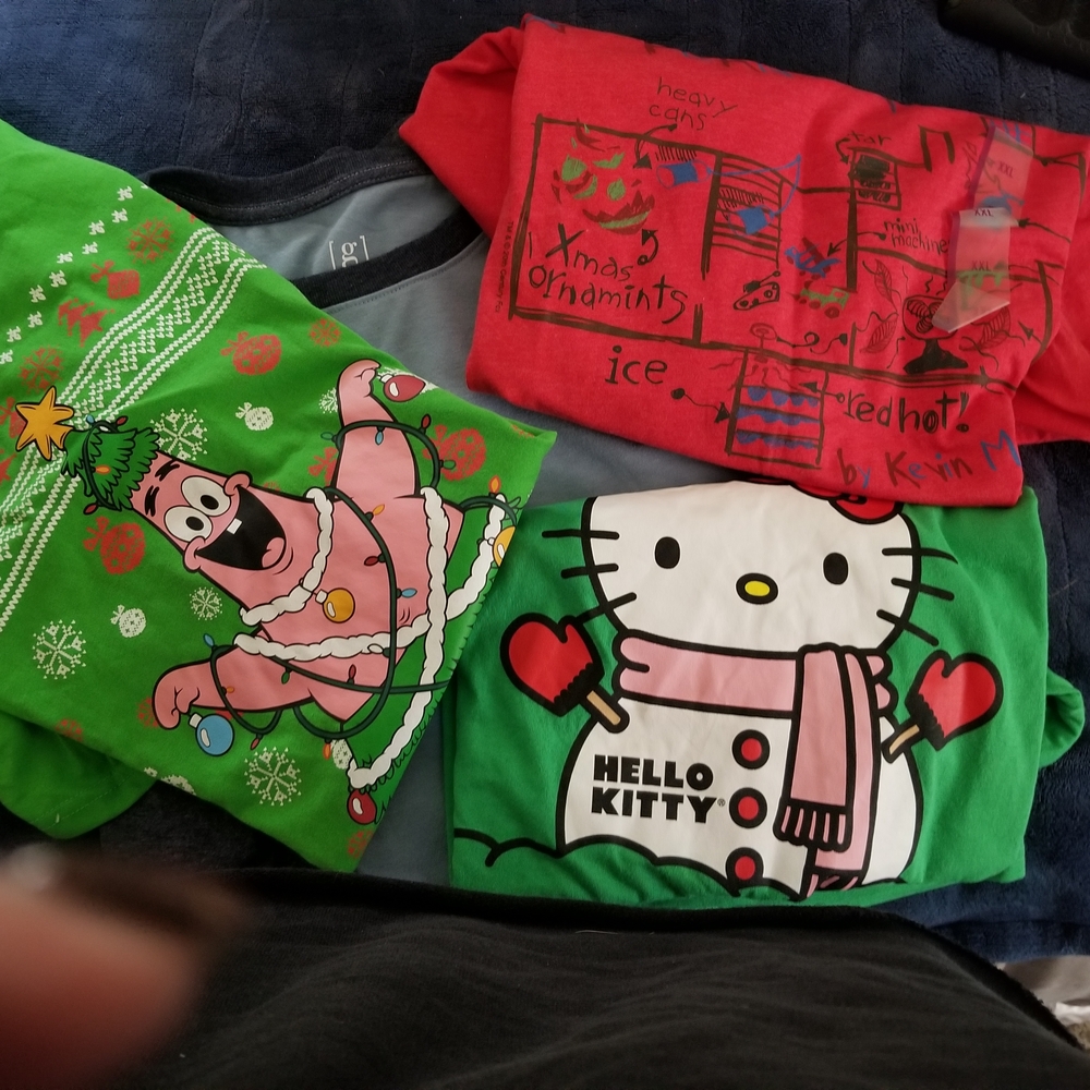 NWT 3 Tees Hello Kitty, Sponge BOB, and Home Alone graphic Teeshirt Bundle.